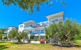 Xenios Faros Apartments